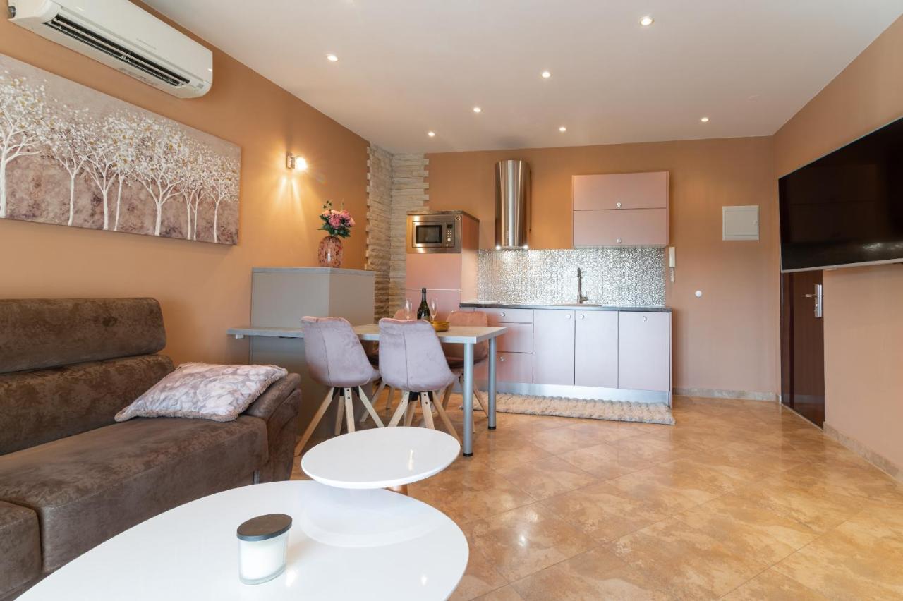 Deluxe Suite Bambi With Panoramic View Zadar Exterior foto