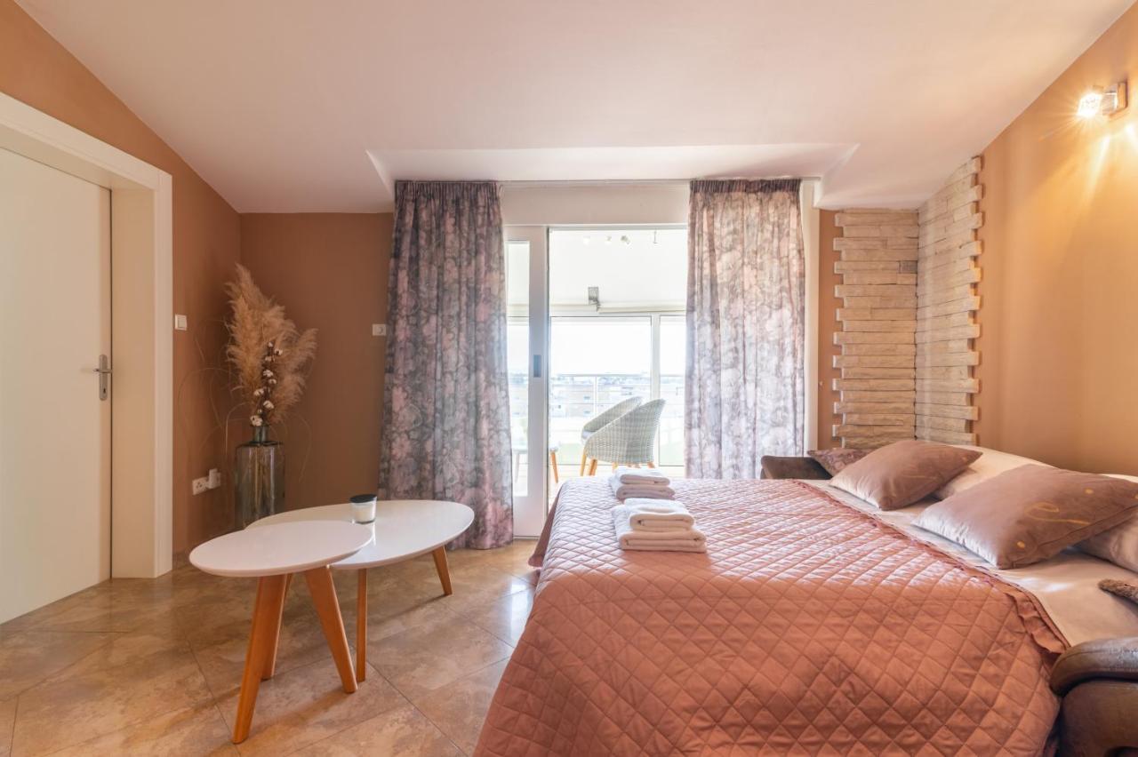 Deluxe Suite Bambi With Panoramic View Zadar Exterior foto
